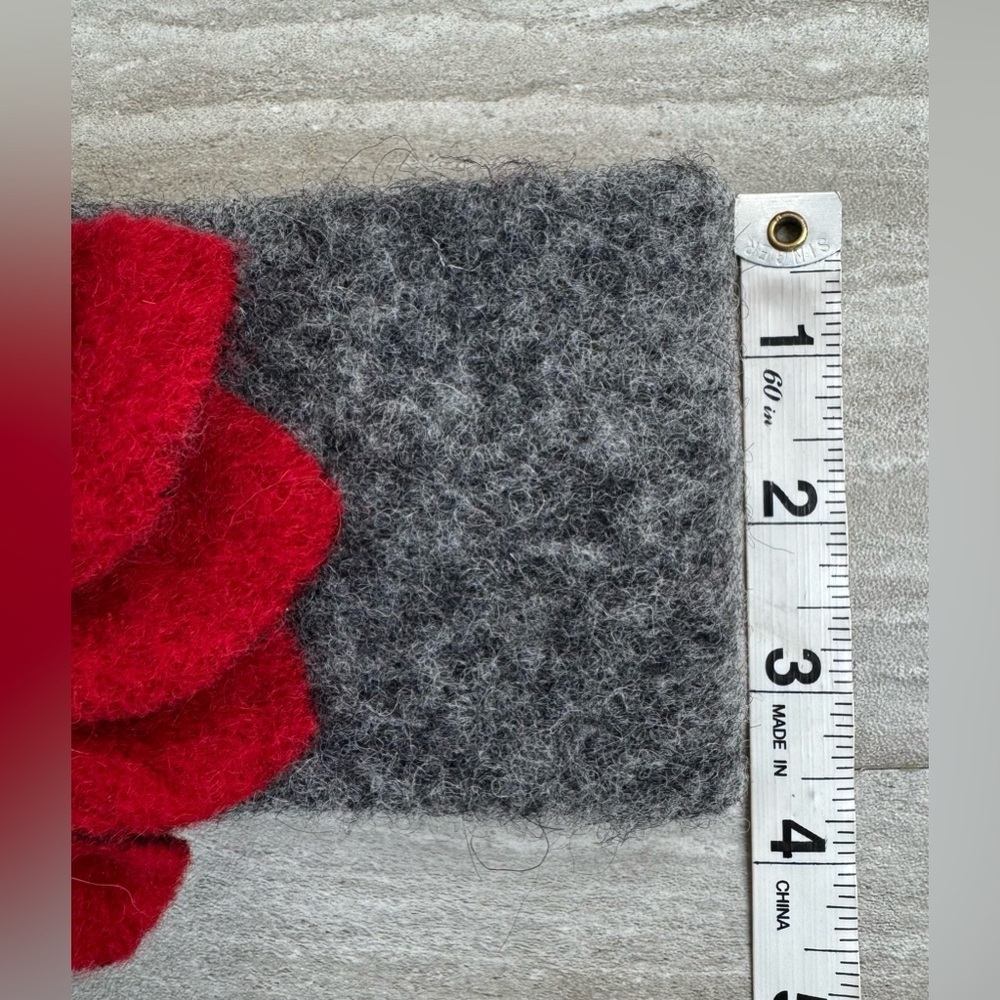 La Fenice 100% Italian Boiled Wool Felted Flower Headband - Picture 5 of 6